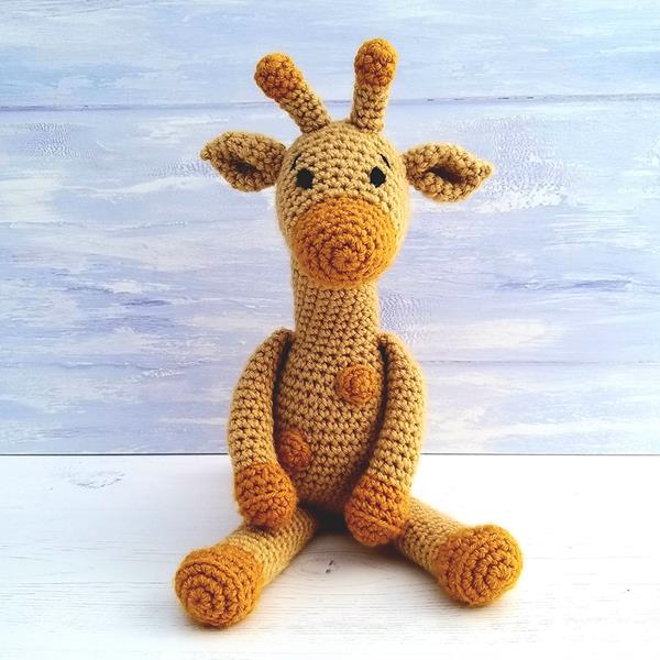 Wee Woolly Wonderfuls: Aimee the Giraffe Crochet Kit - 223950
