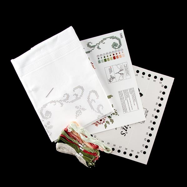 Beijer Roses Tablecloth Cross Stitch Kit - 80x80cm - 295145
