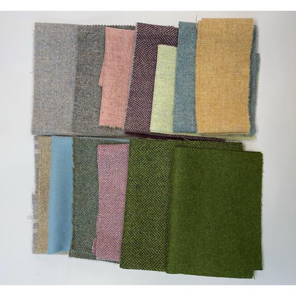 Quilting Antics Bits and Bobs Tweed Fabric Bundle - 313782