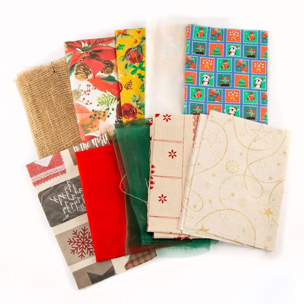 Make-it-Joe Set of 10 Christmas Fabric Pieces - Contents May Vary - 323583
