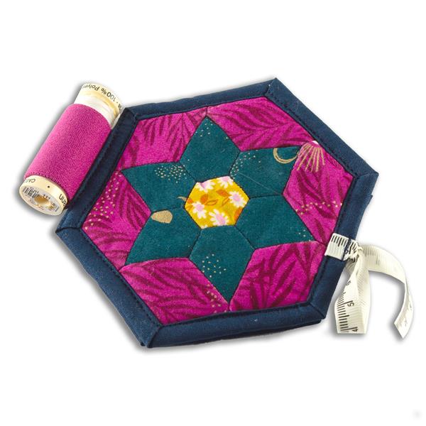 Daisy & Grace Ruby Star Magenta Jewels Mini Sewing Book Fabric Ki - 516350