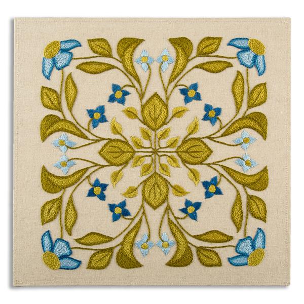 Quilter's Trading Post - Flower Tile Hand Embroidery Block with F - 589909