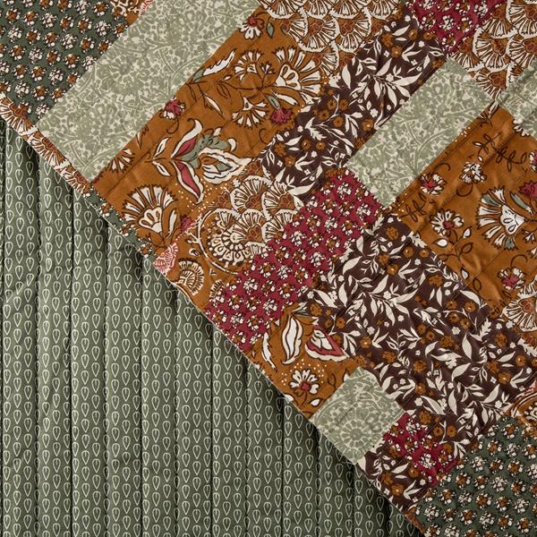 Higgs & Higgs Patchwork / Green Leaf Quilted Cotton 1m Fabric - 590721