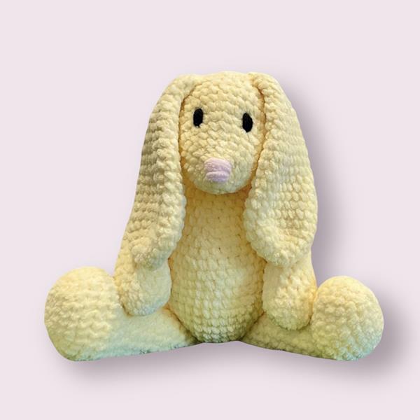 Mally Makes Snuggle Bunny Crochet Kit - Yarn, Pattern Booklet, To - 621721