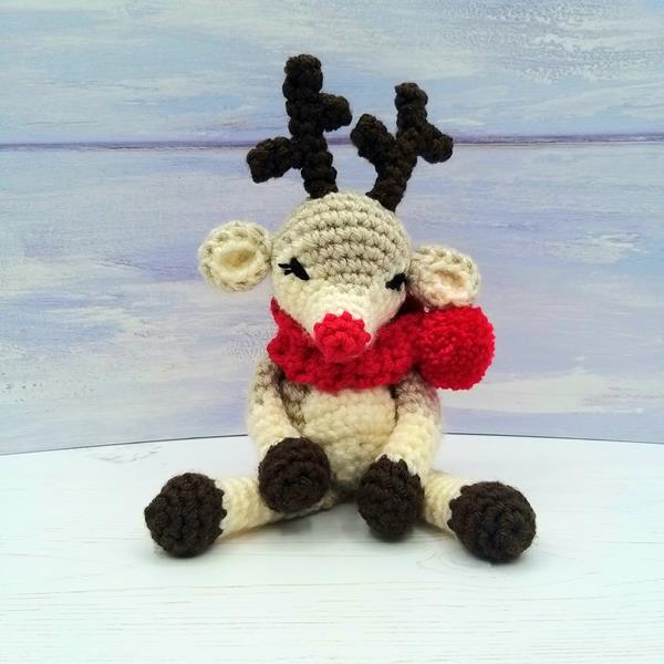 Wee Woolly Wonderfuls Baby Reindeer Crochet Kit - 717221