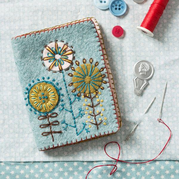 Corinne Lapierre Felt Needle Case Embroidery Kit - 741433