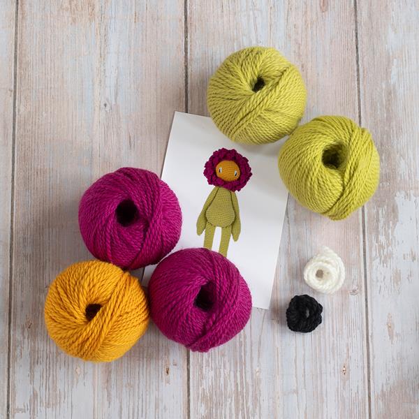 TOFT Zinnia Crochet Kit - 779899