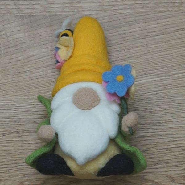 Mum's Makery Garden Gnome Kit - 911396