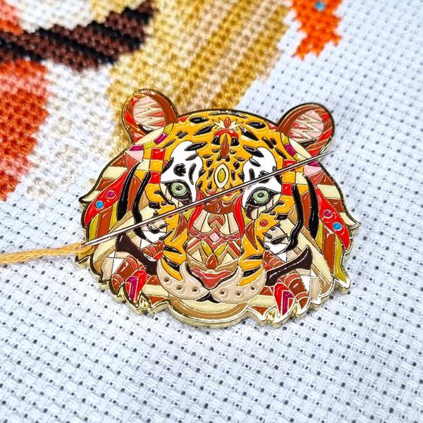 Meloca Designs Mandala Tiger Needle Minder - 917877